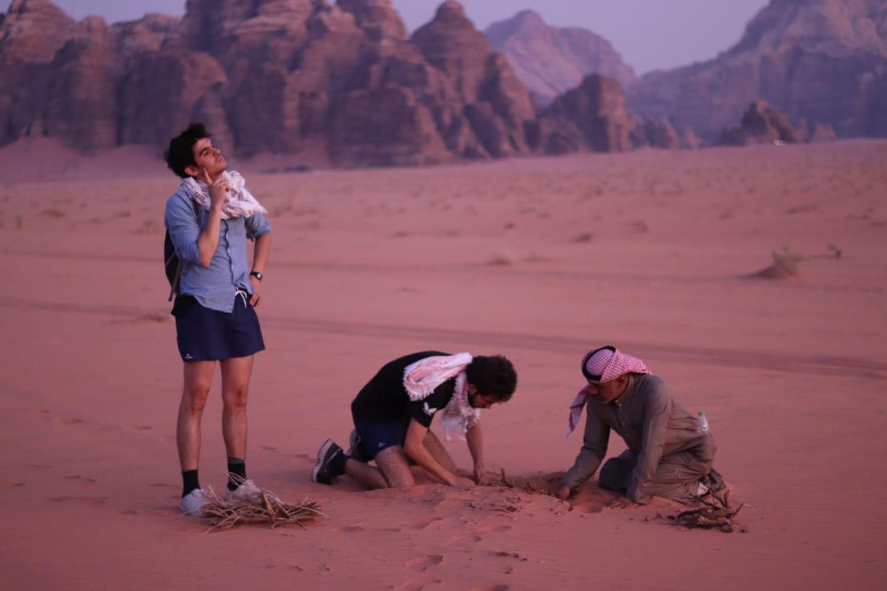 Wadi Rum-Bedouin Tents And Jeep Tours Hotel Exterior photo